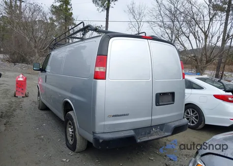 2017 Chevrolet Express 2500 Work Van из США, поврежденный, VIN 1GCWGAFF6H1114985